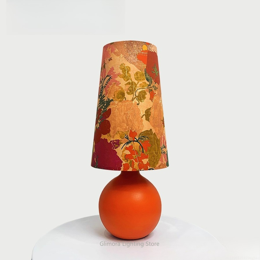 Century Textile & Sewing Supply - Lampa stołowa Orange Sphere: tkanina UK